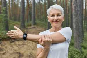 Menopausia y salud ósea, cómo prevenir la osteoporosis en esta etapa
